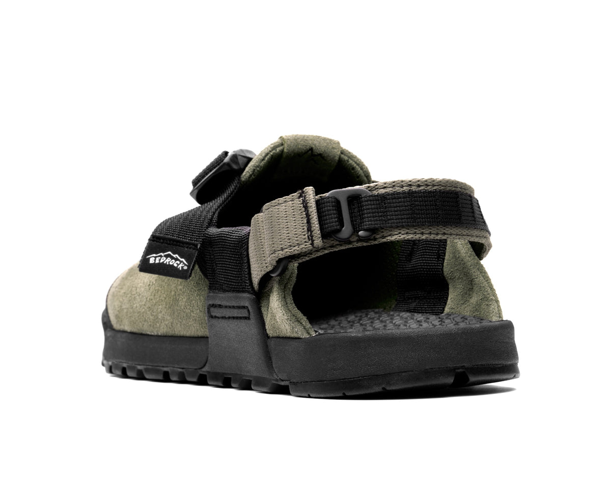 Heel view of sagebrush green leather suede mountain clogs 